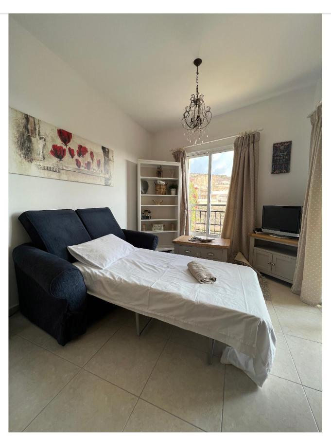Hillview Apartment Пейя Экстерьер фото