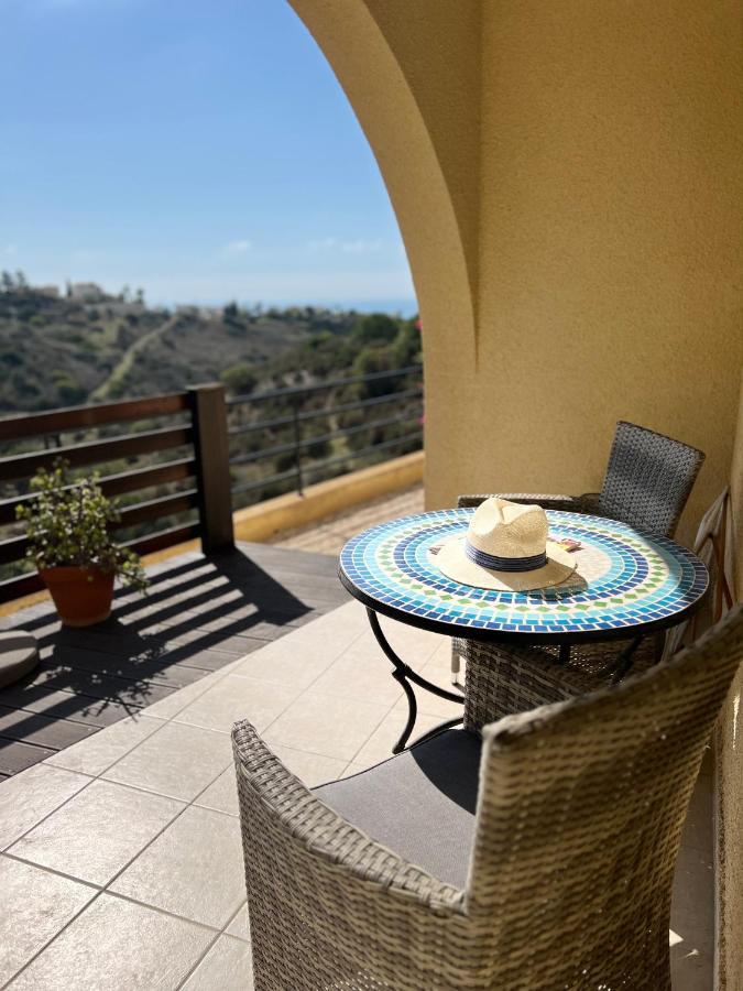 Hillview Apartment Пейя Экстерьер фото